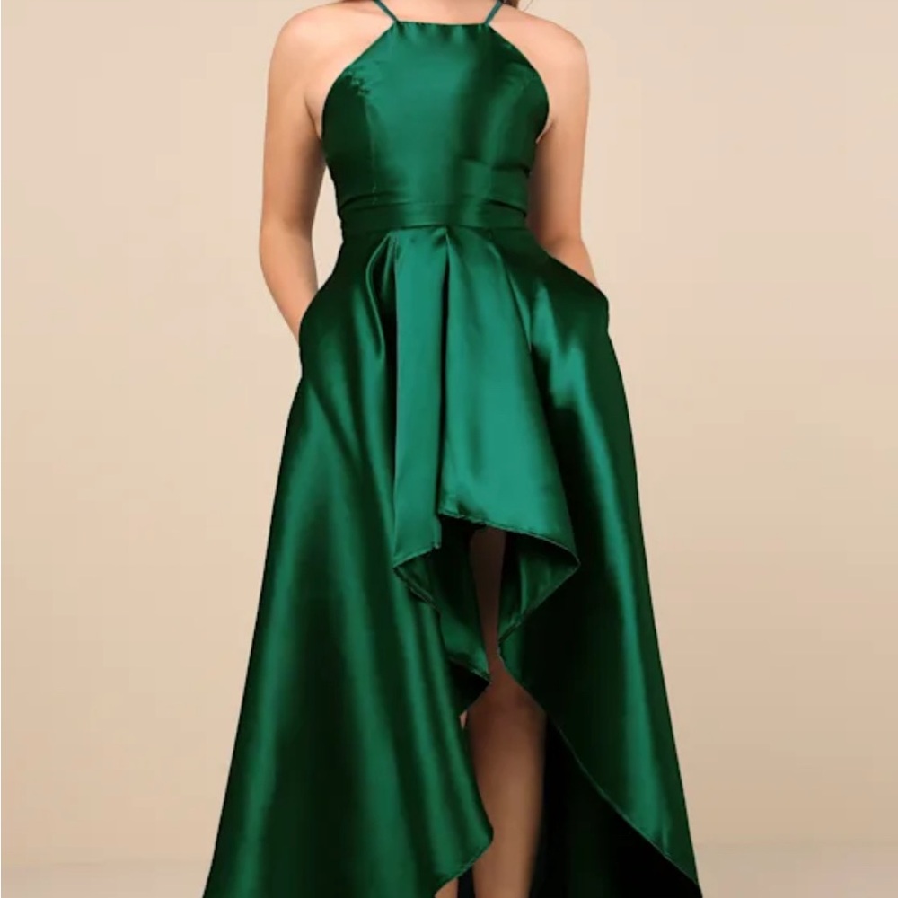 Lulu’s Green Satin Evening Dress